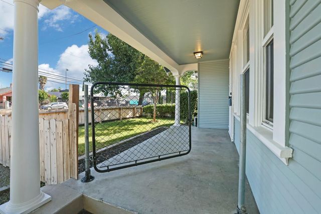 2126 E Fremont St, Stockton, CA 95205