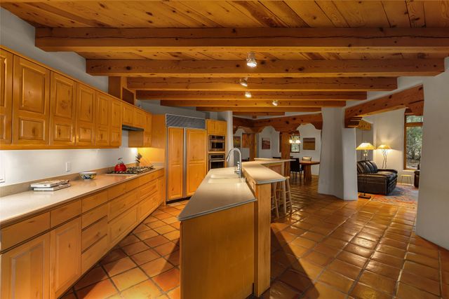 869 Paseo Del Sur, Santa Fe, NM 87501