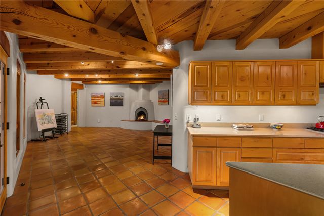 869 Paseo Del Sur, Santa Fe, NM 87501