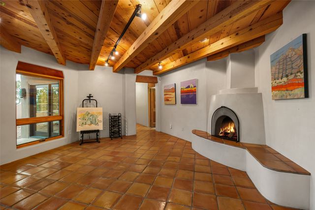 869 Paseo Del Sur, Santa Fe, NM 87501