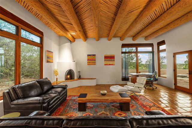 869 Paseo Del Sur, Santa Fe, NM 87501