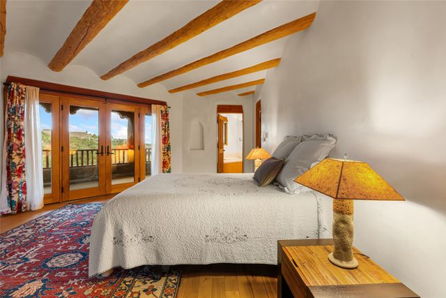 869 Paseo Del Sur, Santa Fe, NM 87501