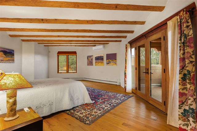 869 Paseo Del Sur, Santa Fe, NM 87501