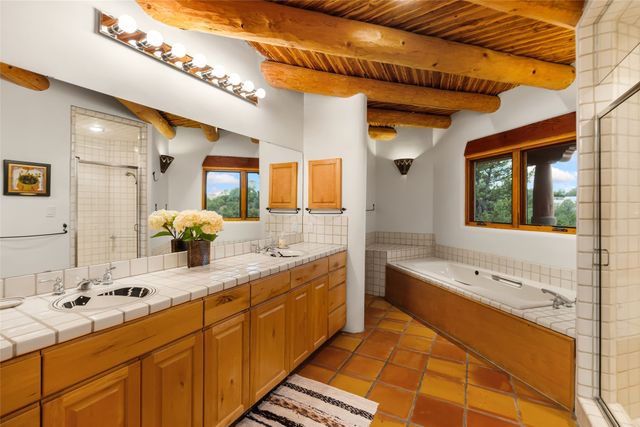 869 Paseo Del Sur, Santa Fe, NM 87501