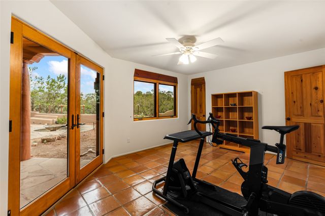 869 Paseo Del Sur, Santa Fe, NM 87501