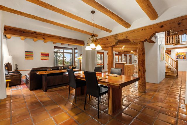 869 Paseo Del Sur, Santa Fe, NM 87501