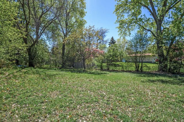 4209 81st Avenue N, Brooklyn Park, MN 55443