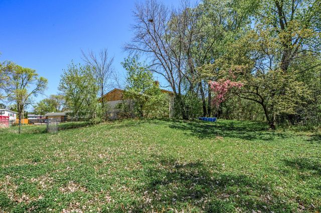 4209 81st Avenue N, Brooklyn Park, MN 55443