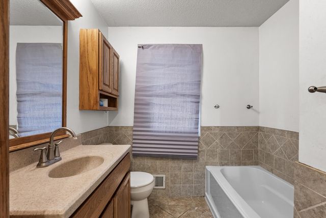 4209 81st Avenue N, Brooklyn Park, MN 55443