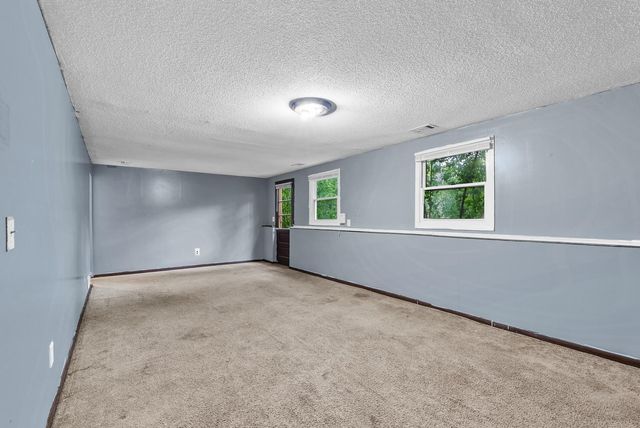 4209 81st Avenue N, Brooklyn Park, MN 55443