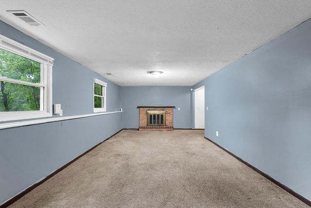 4209 81st Avenue N, Brooklyn Park, MN 55443