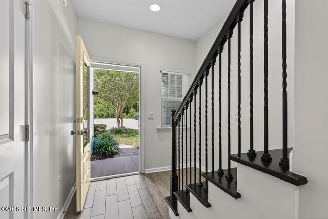15 CANARY PALM Court, Ponte Vedra, FL 32081