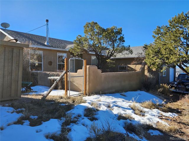 323 Holiday Overlook Circle, Crestone, CO 81131