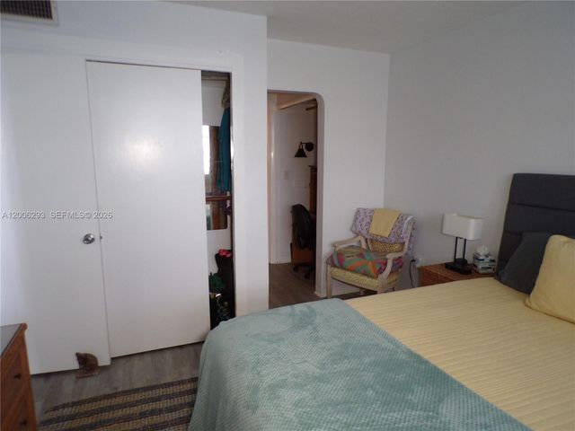 3000 Marcos Dr P609, Aventura, FL 33160