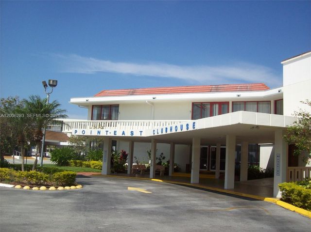 3000 Marcos Dr P609, Aventura, FL 33160