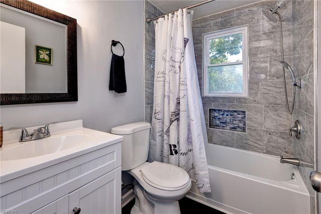 95 Gum Grove DR, Newport News, VA 23601