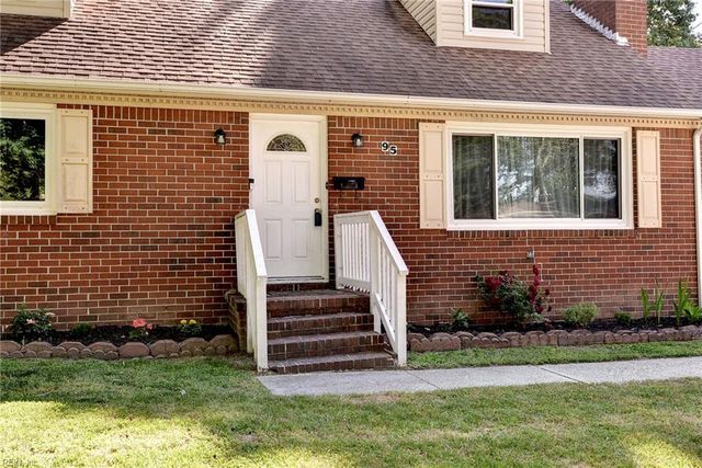 95 Gum Grove DR, Newport News, VA 23601