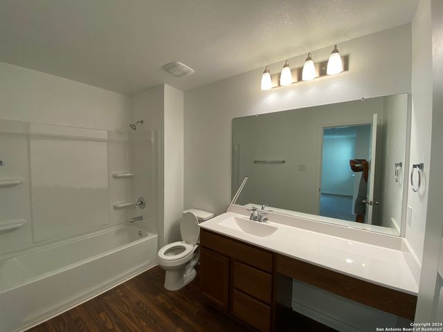 10643 W Military Dr Unit 7, San Antonio, TX 78251