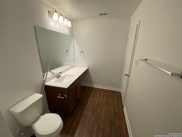 10643 W Military Dr Unit 7, San Antonio, TX 78251