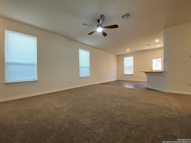 10643 W Military Dr Unit 7, San Antonio, TX 78251