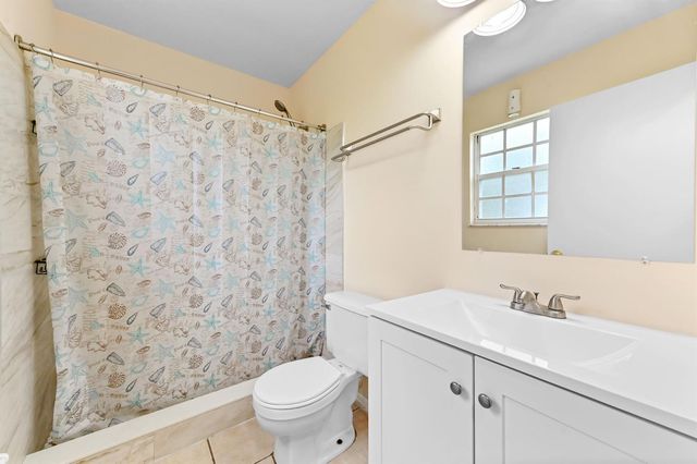 2441 SE University Terrace, Port St. Lucie, FL 34952