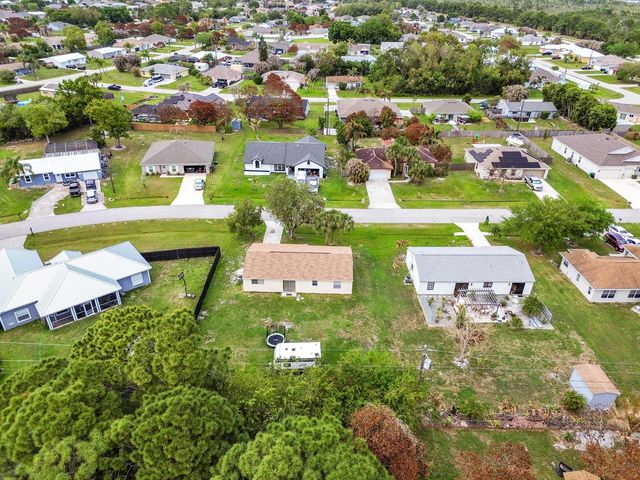 2441 SE University Terrace, Port St. Lucie, FL 34952
