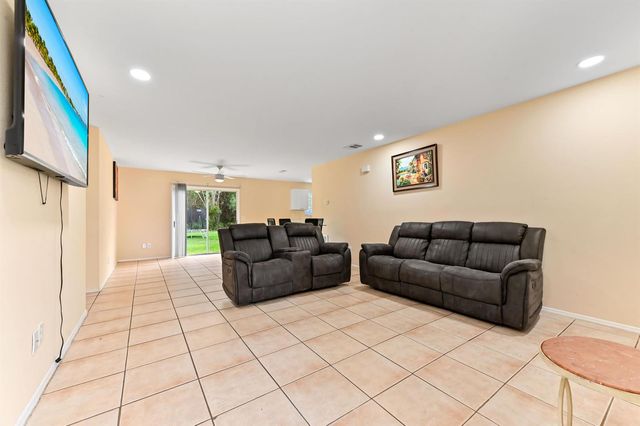 2441 SE University Terrace, Port St. Lucie, FL 34952