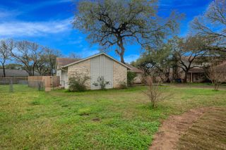 9009 Sawtooth LN B, Austin, TX 78729