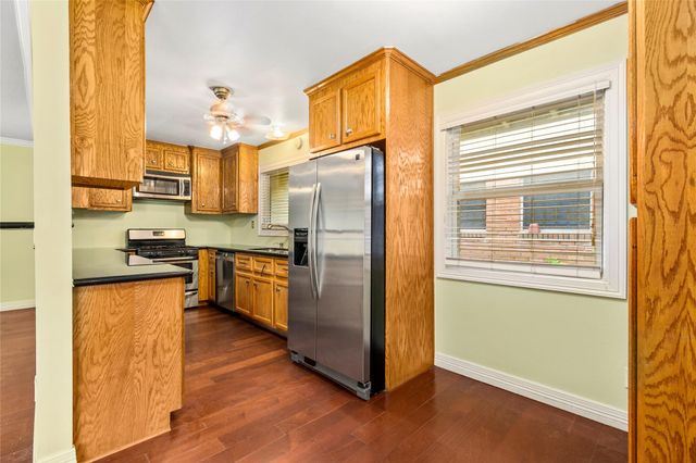 10202 Woodwind Drive, Houston, TX 77025