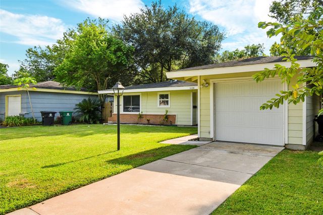 10202 Woodwind Drive, Houston, TX 77025