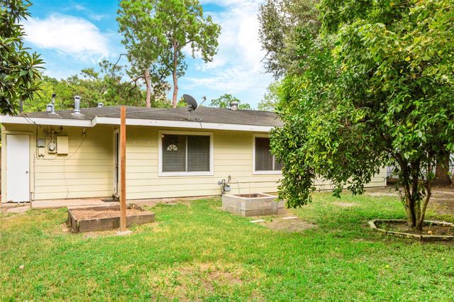 10202 Woodwind Drive, Houston, TX 77025