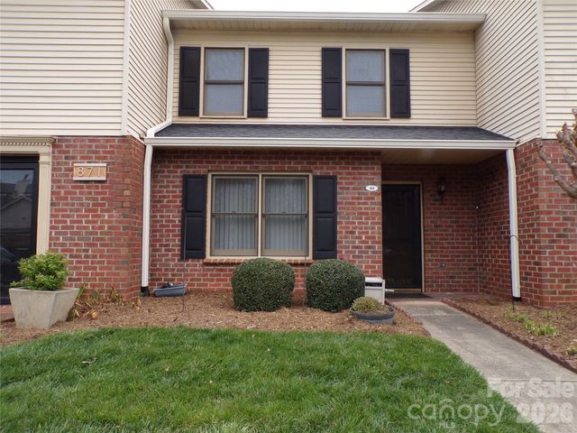 869 21st Avenue NE, Hickory, NC 28601