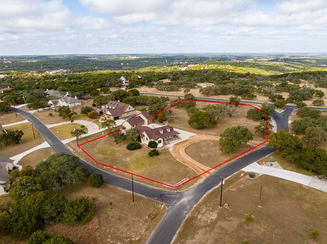 160 Rhum Rd, Kerrville, TX 78028
