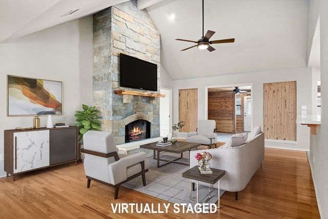 160 Rhum Rd, Kerrville, TX 78028