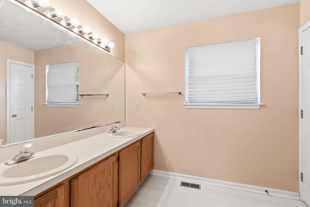 133 RED OAK DR, Dover, DE 19904