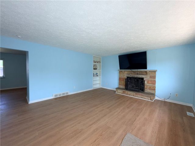 2281 E Stroop Road, Kettering, OH 45440