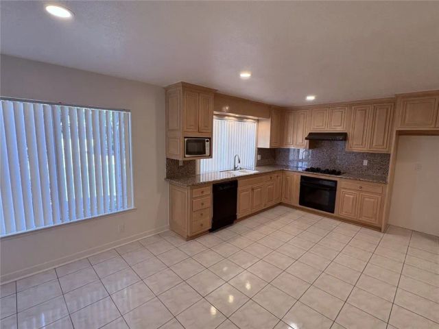 3922 Ash Street, Irvine, CA 92606