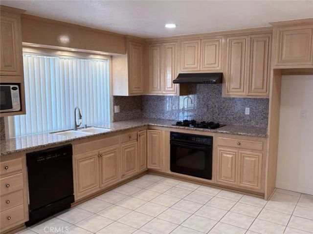 3922 Ash Street, Irvine, CA 92606