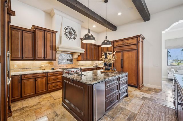 2018 CASTELLI BOULEVARD, Mount Dora, FL 32757