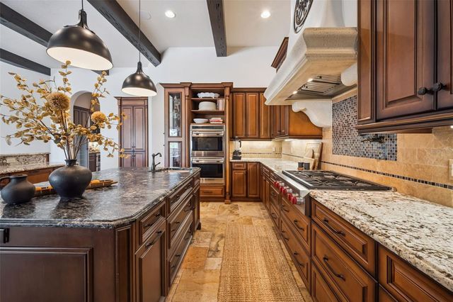 2018 CASTELLI BOULEVARD, Mount Dora, FL 32757