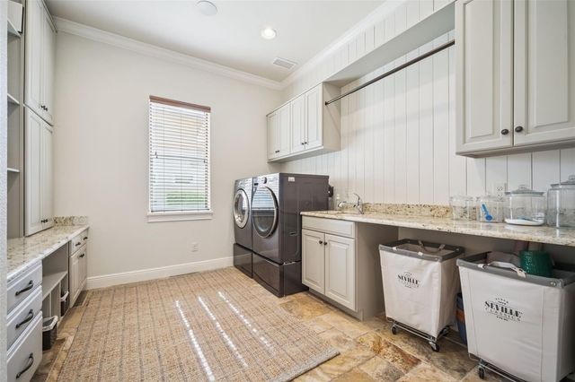 2018 CASTELLI BOULEVARD, Mount Dora, FL 32757