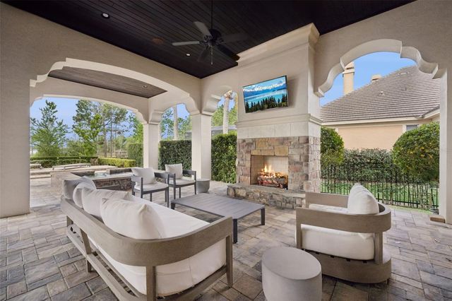 2018 CASTELLI BOULEVARD, Mount Dora, FL 32757