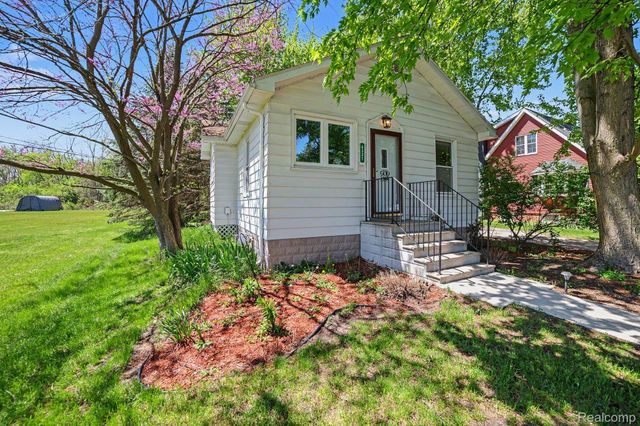 4331 N Michigan Avenue, Carrollton Township, MI 48604
