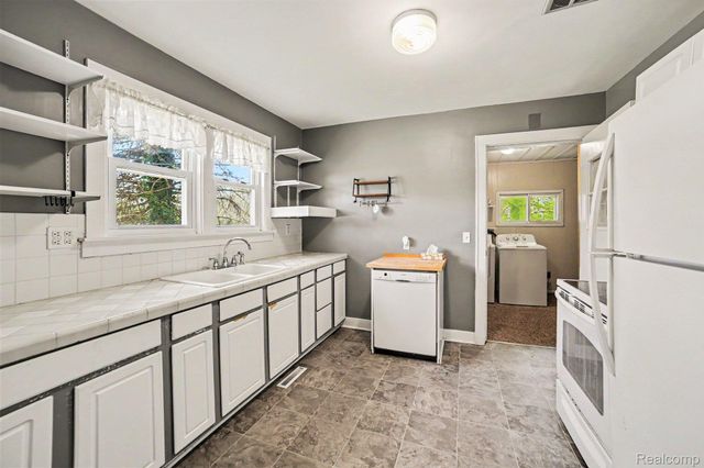 4331 N Michigan Avenue, Carrollton Township, MI 48604