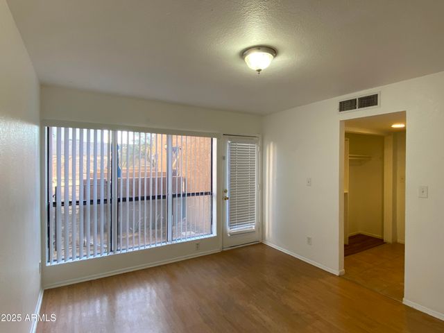 3228 W GLENDALE Avenue W 146, Phoenix, AZ 85051