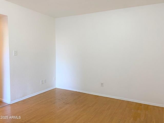 3228 W GLENDALE Avenue W 146, Phoenix, AZ 85051