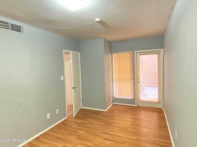 3228 W GLENDALE Avenue W 146, Phoenix, AZ 85051