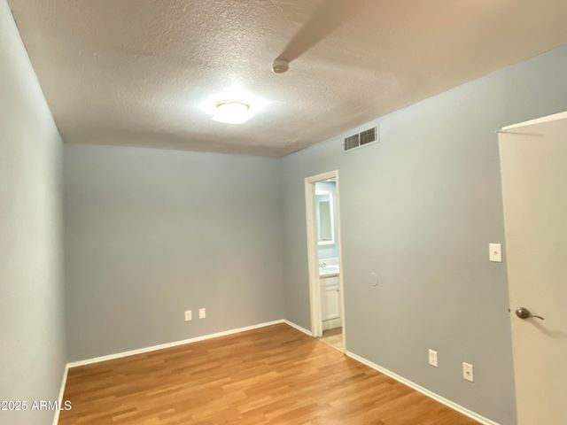 3228 W GLENDALE Avenue W 146, Phoenix, AZ 85051