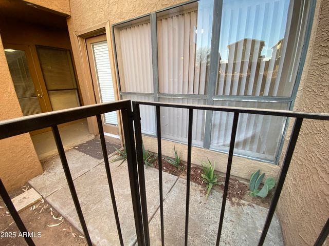 3228 W GLENDALE Avenue W 146, Phoenix, AZ 85051