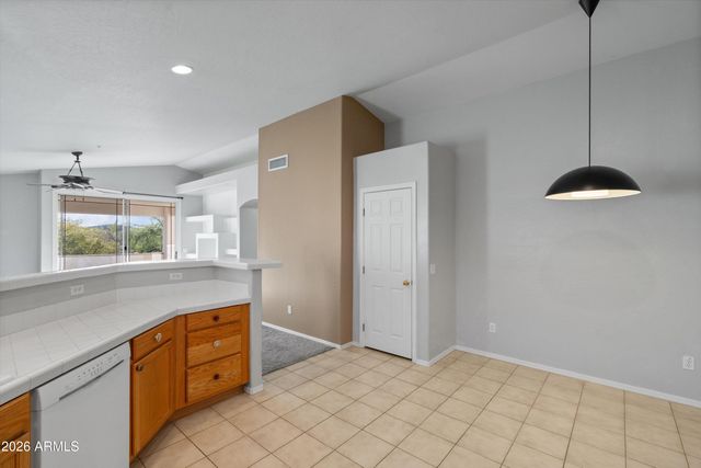 9750 N MONTEREY Drive 32, Fountain Hills, AZ 85268